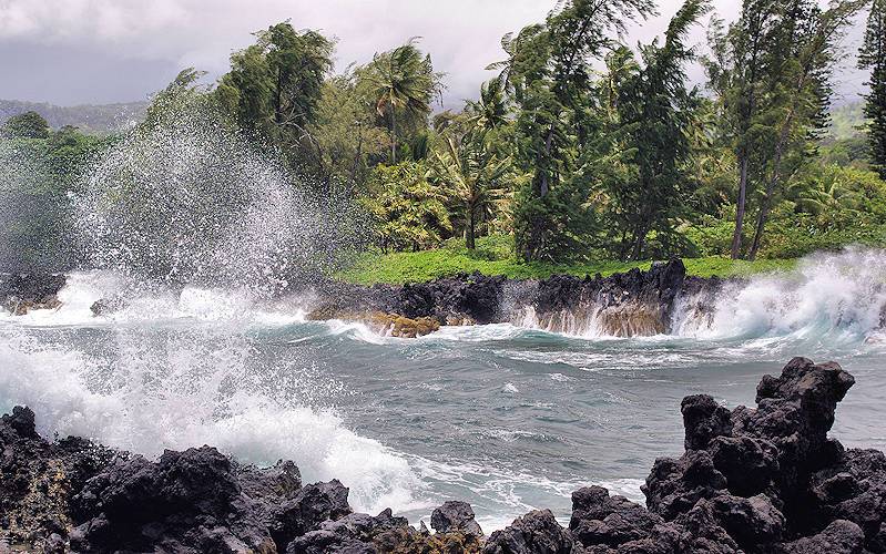 Waianapanapa State Park